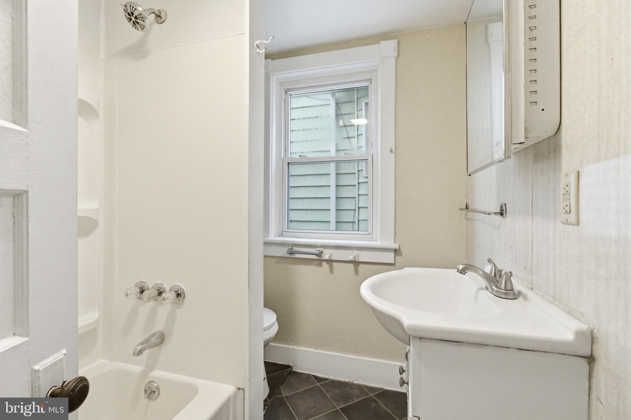 1904 4th Street Altoona, PA 16601 - Photo 22 of 27