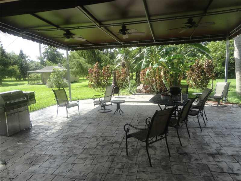 19000 Southwest 56th Street Southwest Ranches, FL 33332 - Photo 3 of 4 Patio/Deck