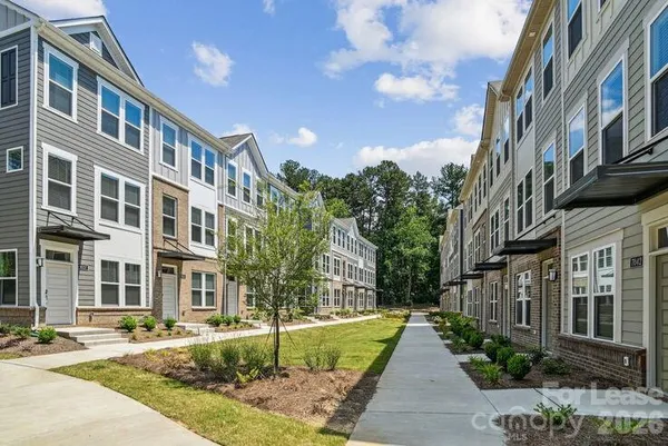 $2,096 | 4375 Raleigh Street, Unit B1, Charlotte, NC 28213