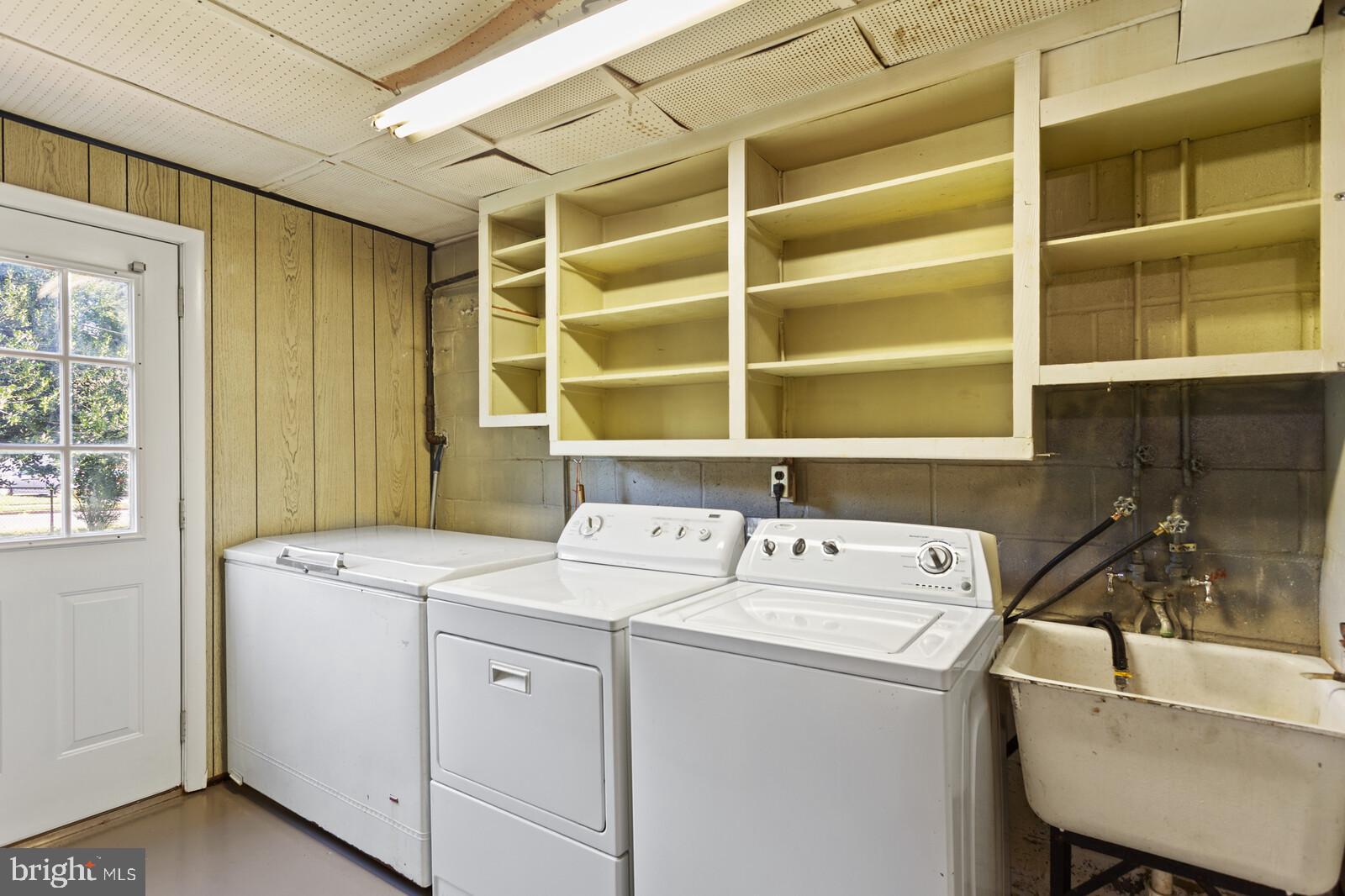 4132 Roberts Road Fairfax, VA 22030 - Photo 14 of 32 Lower Level: Laundry and Outside Door