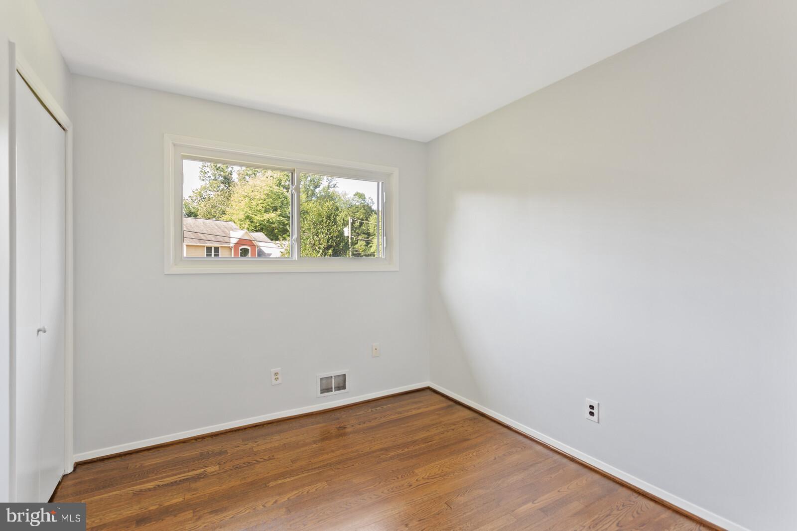 4132 Roberts Road Fairfax, VA 22030 - Photo 17 of 32 Upper Level: Bedroom 2