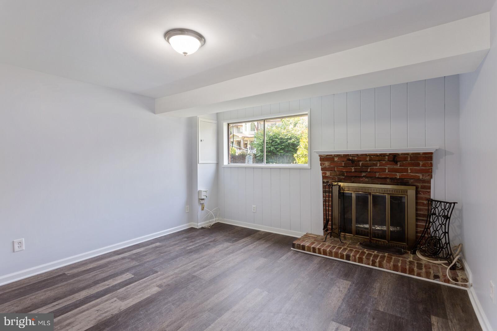 4132 Roberts Road Fairfax, VA 22030 - Photo 9 of 32 Lower Level: Family Room