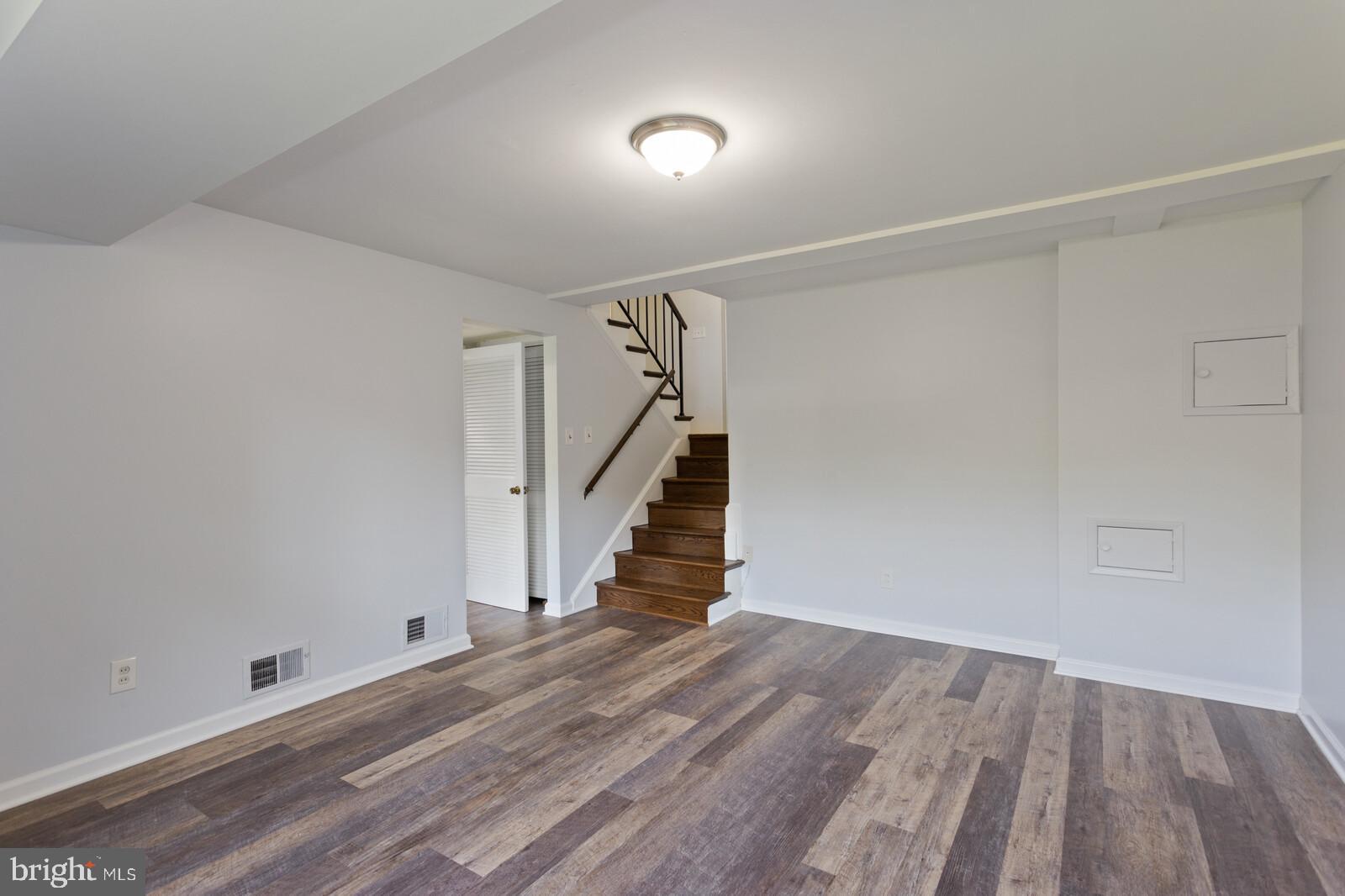 4132 Roberts Road Fairfax, VA 22030 - Photo 10 of 32 Lower Level: Family Room