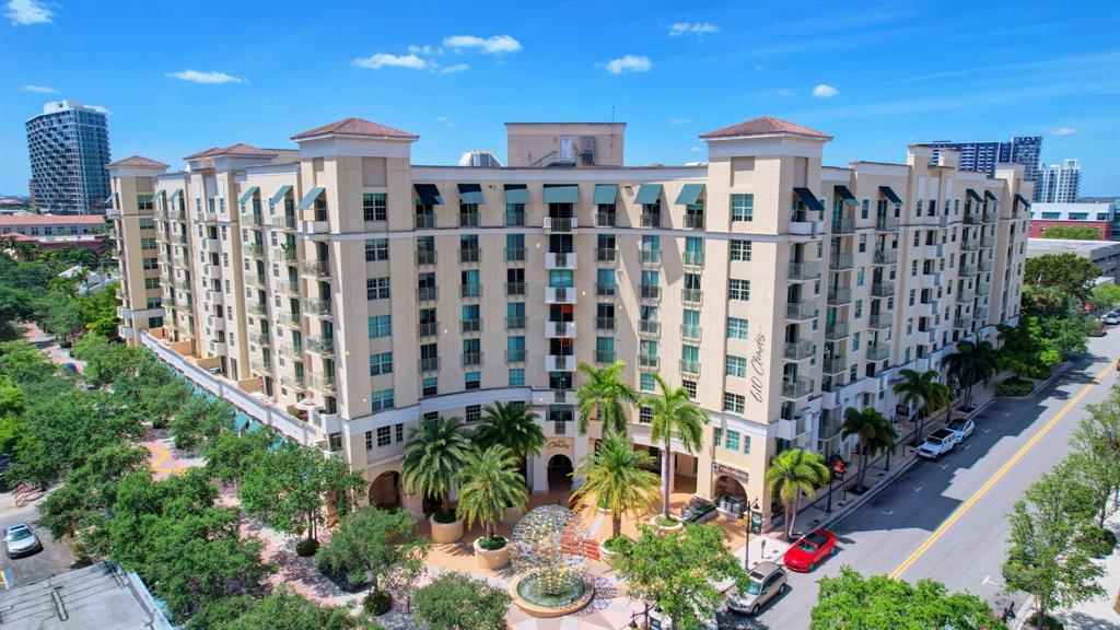 a view of a multi story building