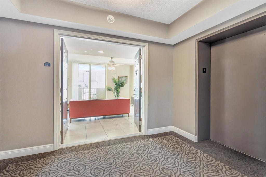 610 Clematis Street, Unit 412 West Palm Beach, FL 33401 - Photo 28 of 52 a view of an entryway