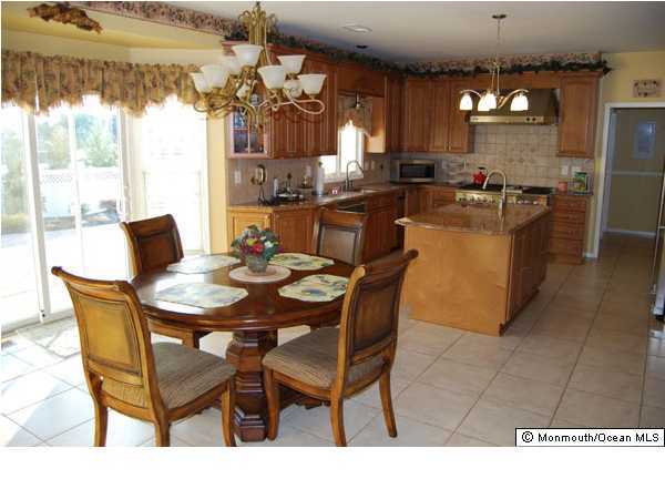 6 Lernard Road Manalapan, NJ 07726 - Photo 2 of 3 Additional Photo