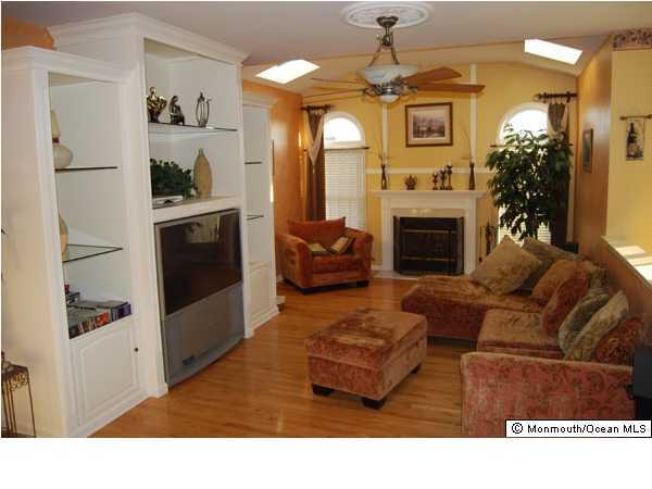 6 Lernard Road Manalapan, NJ 07726 - Photo 3 of 3 Additional Photo