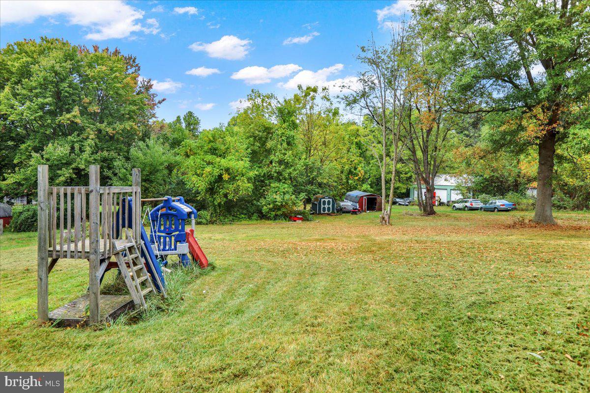 1135 Elverson Road Morgantown, PA 19543 - Photo 25 of 26 Yard