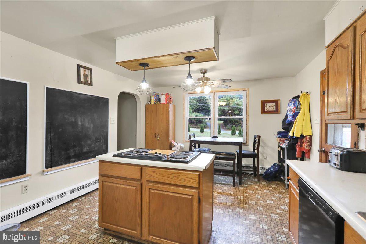 1135 Elverson Road Morgantown, PA 19543 - Photo 7 of 26 Gallery Image 7