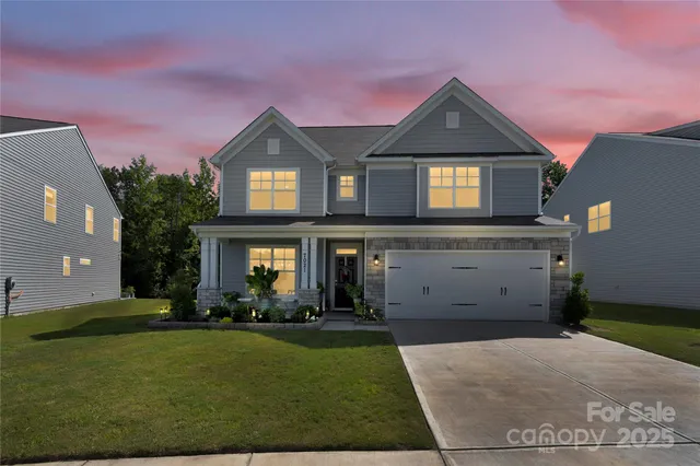 $652,900 | 7021 Fauna Drive, Charlotte, NC 28215