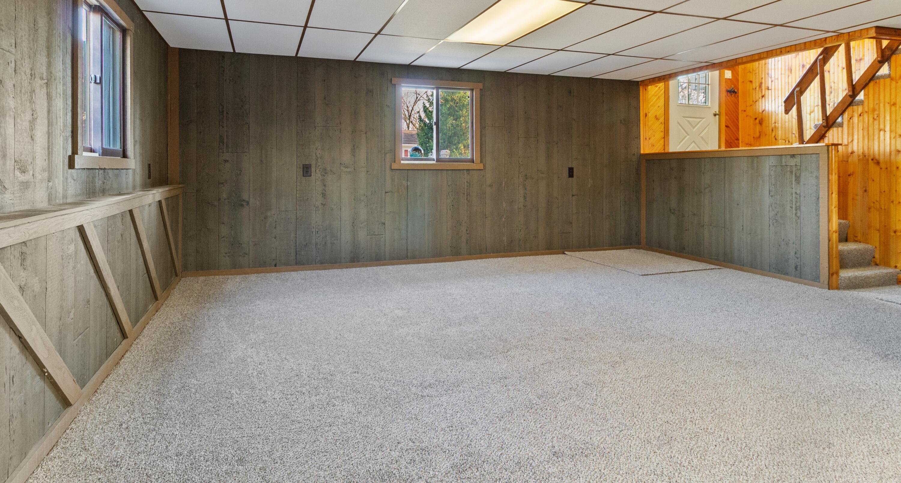 4092 Ethel Street East Demotte, IN 46310 - Photo 10 of 16 3000x1609