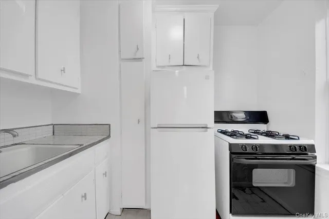 $125,000 | 4295 Webster Avenue, Unit 3K | Woodlawn Heights