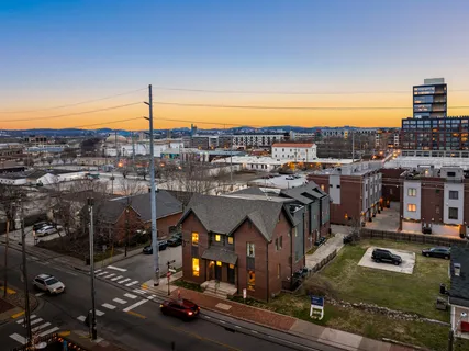 $1,549,999 | 1332 3rd Avenue North, Nashville, TN 37208