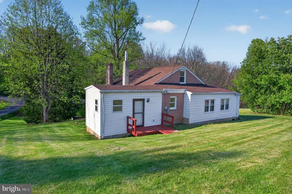 $310,000 | 6156 Stonewall Jackson Highway, Front Royal, VA 22630