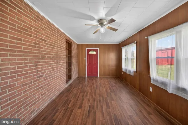 $310,000 | 6156 Stonewall Jackson Highway, Front Royal, VA 22630