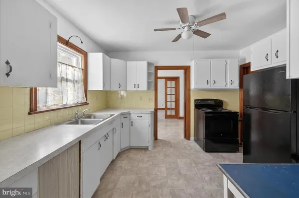 $310,000 | 6156 Stonewall Jackson Highway, Front Royal, VA 22630