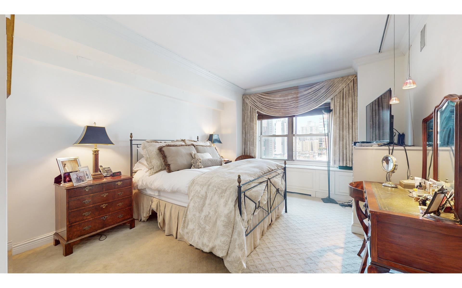 360 East 72nd Street, Unit A1706/1707 Manhattan, NY 10021 - Photo 11 of 16