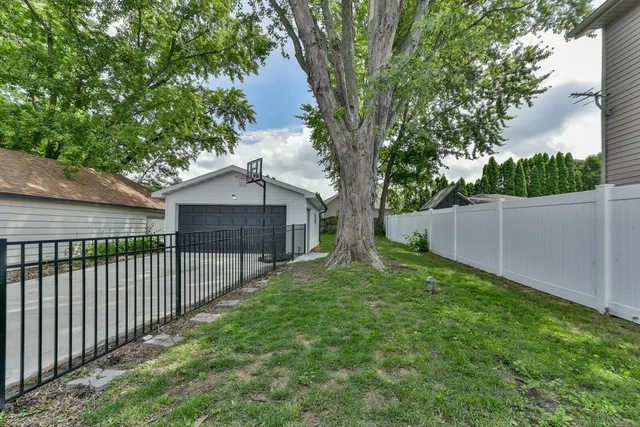 $395,000 | 25621 South Wind Lake Road, Norway, WI 53185