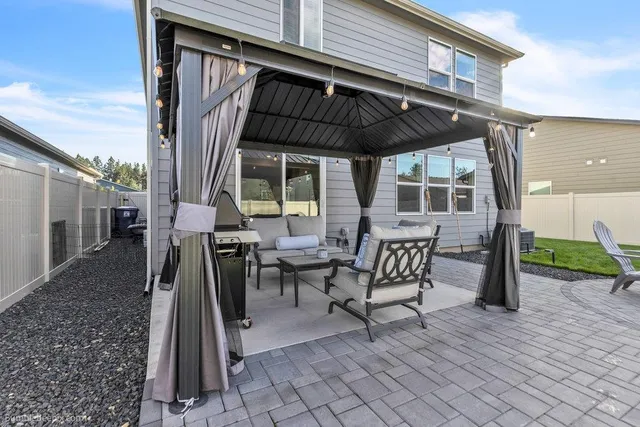 $495,000 | 5814 West Youngstown Lane, Spokane, WA 99208