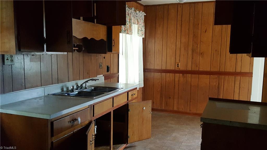 2202 St Mark Road Greensboro, NC 27403 - Photo 7 of 16 Gallery Image 7