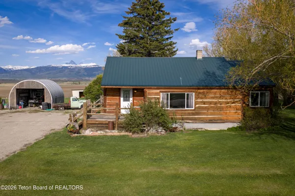 $825,000 | 3235 South W 5000th, Driggs, ID 83422