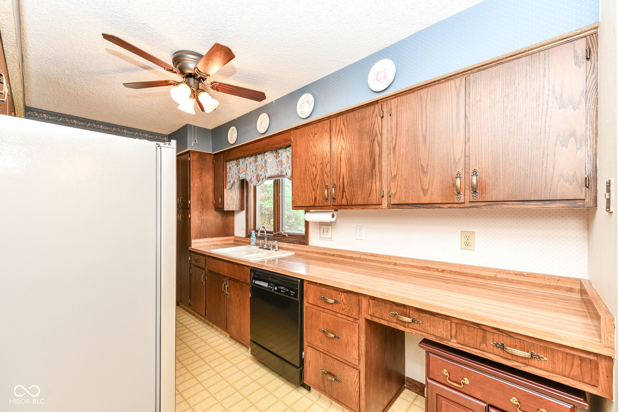 12346 Brompton Road Carmel, IN 46033 - Photo 12 of 30