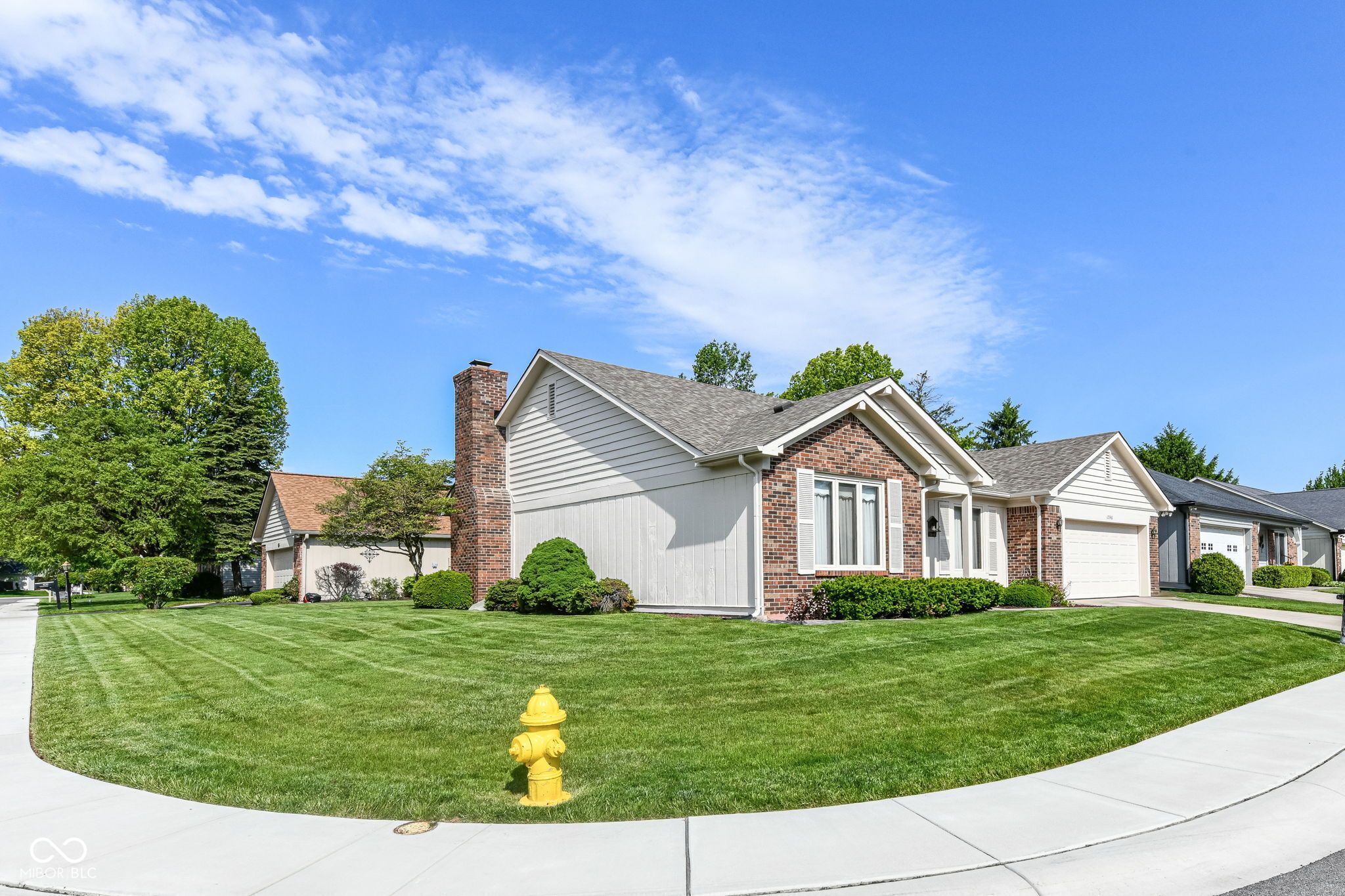 12346 Brompton Road Carmel, IN 46033 - Photo 2 of 30