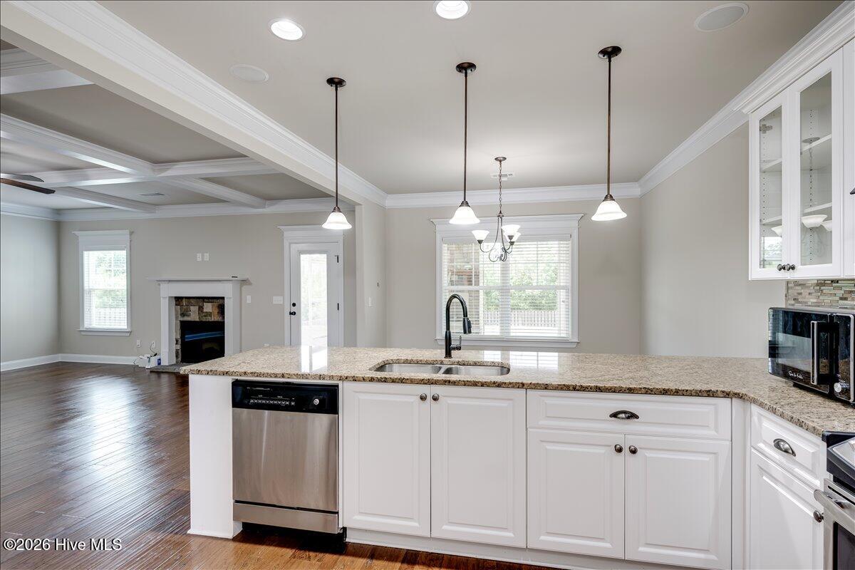 5751 Whispering Pnes Way Evans, GA 30809 - Photo 10 of 54 Kitchen