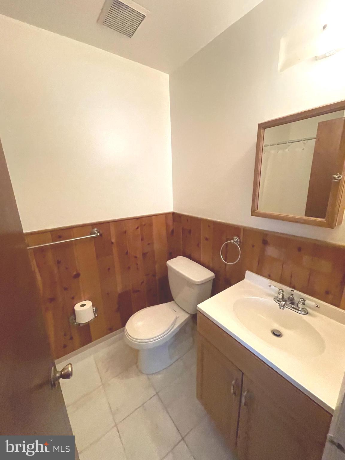 822 South Avenue, Unit N11 Secane, PA 19018 - Photo 11 of 14