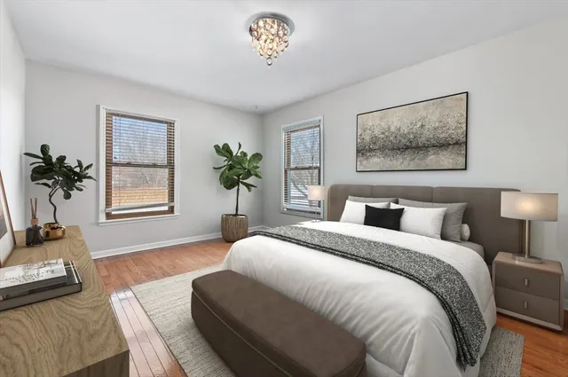 $715,000 | 21032 North Crestview Drive, Barrington, IL 60010