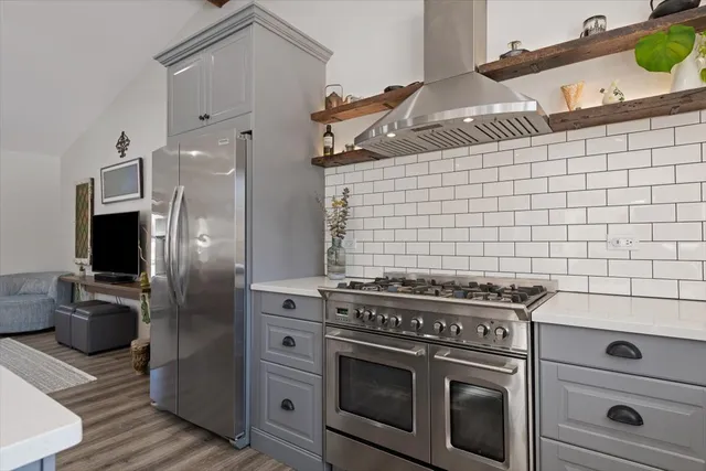 $715,000 | 21032 North Crestview Drive, Barrington, IL 60010