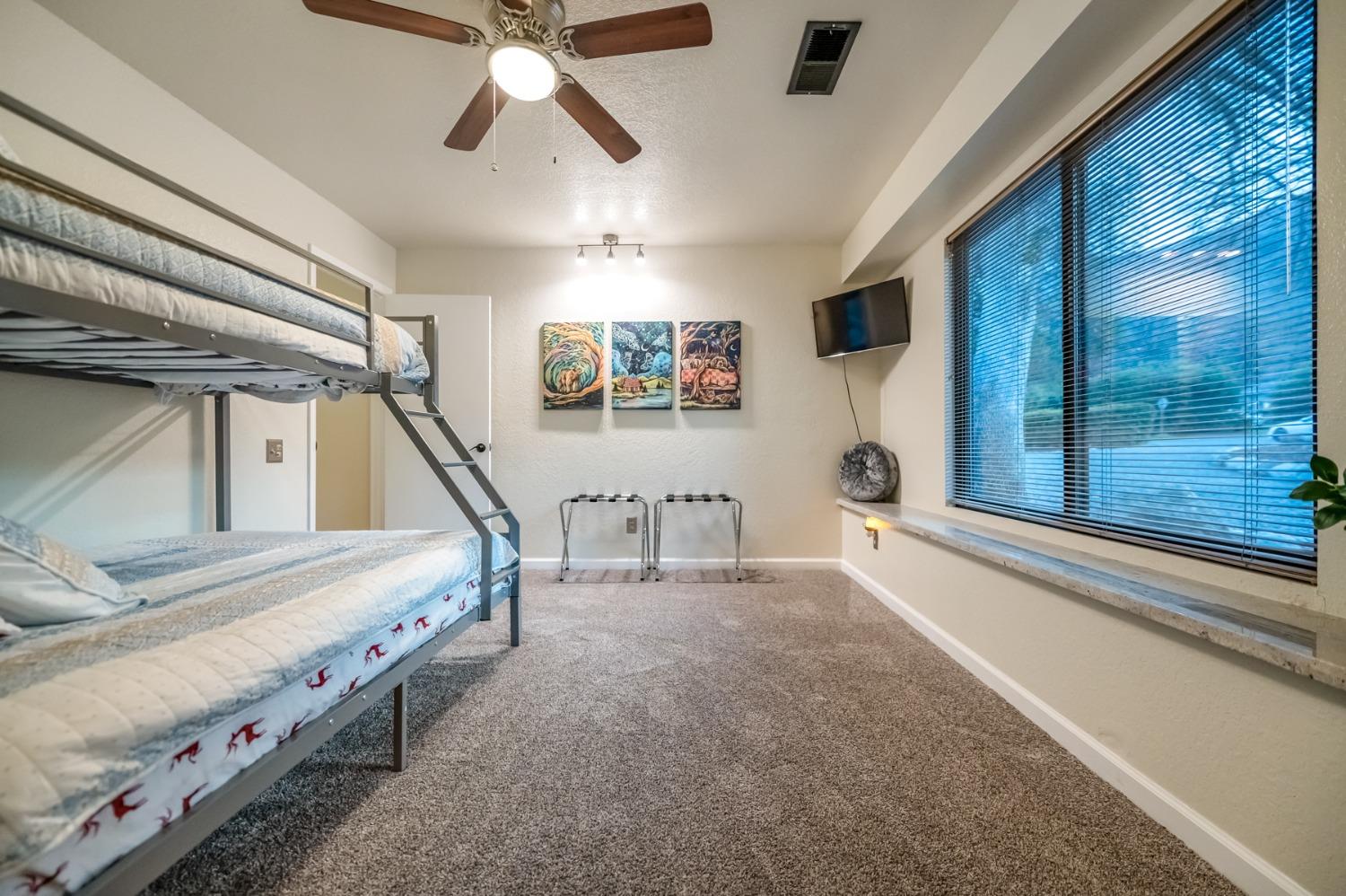 40984 Grouse Drive Three Rivers, CA 93271 - Photo 25 of 49 a view of an empty room