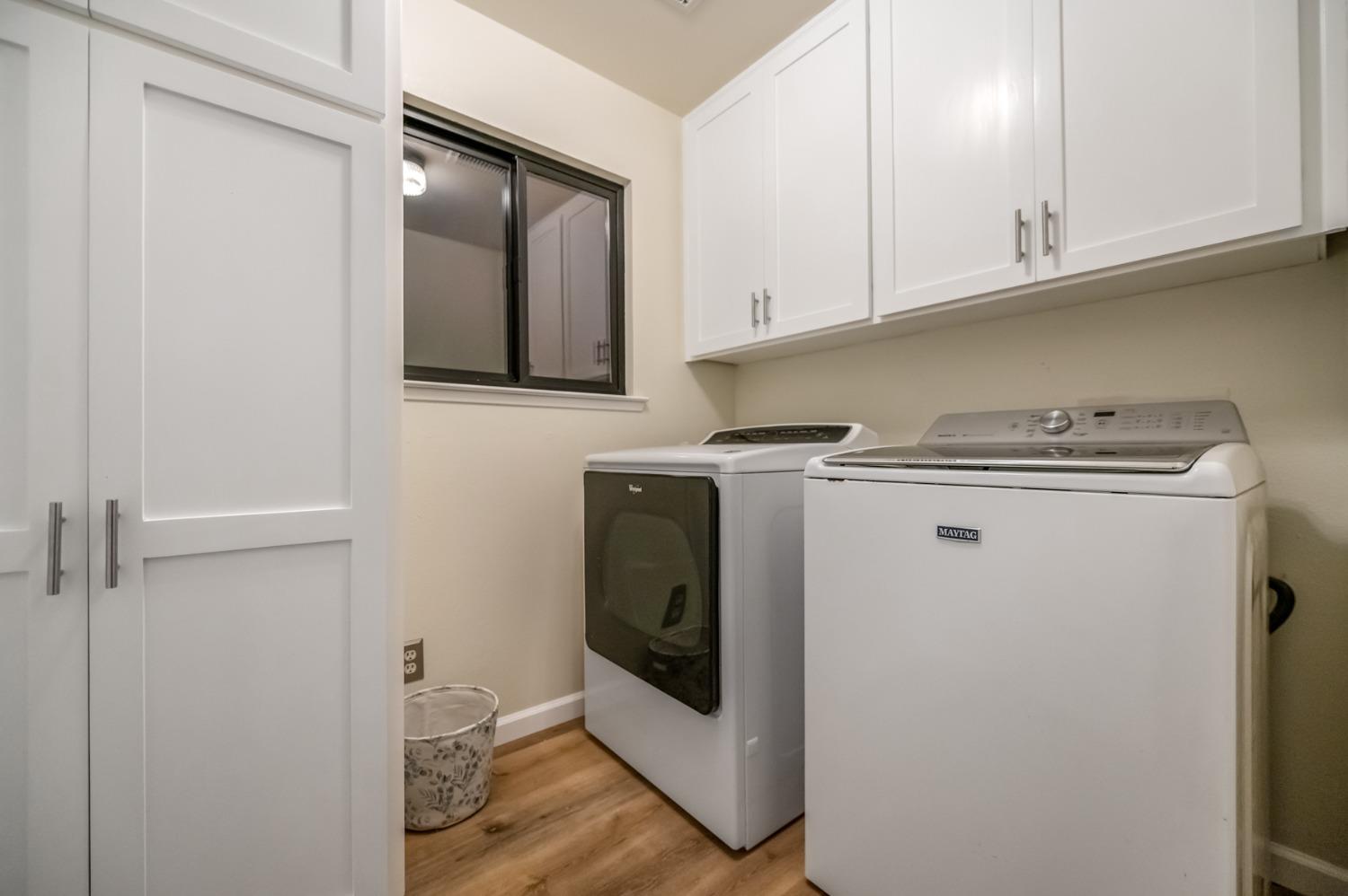 40984 Grouse Drive Three Rivers, CA 93271 - Photo 28 of 49 a utility room with dryer and washer