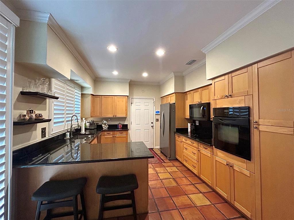 820 Druid Hills Road Tampa, FL 33617 - Photo 8 of 29