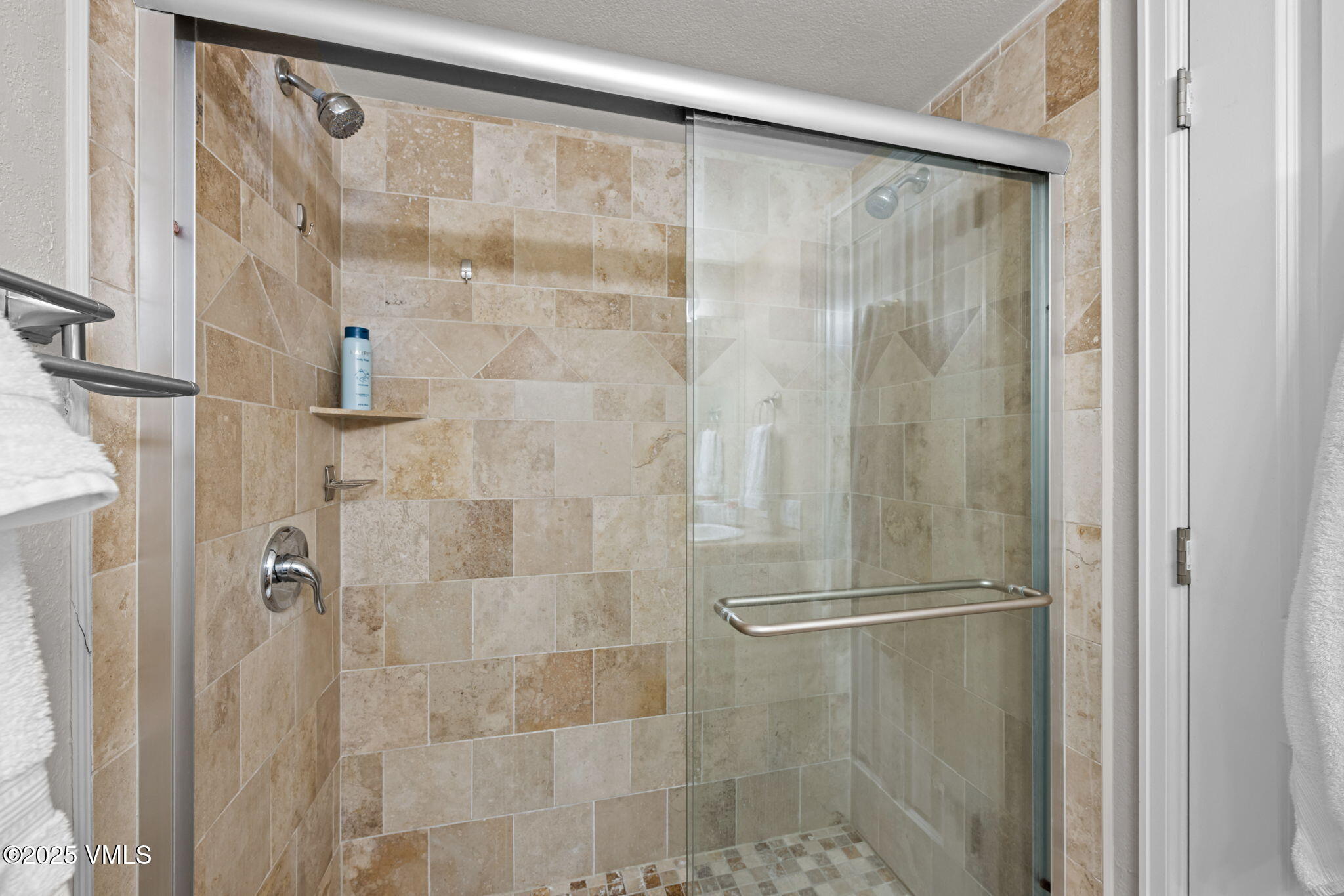 4580 Vail Racquet Club Drive, Unit 11 Vail, CO 81657 - Photo 15 of 41 31-web-or-mls-GAM_8839