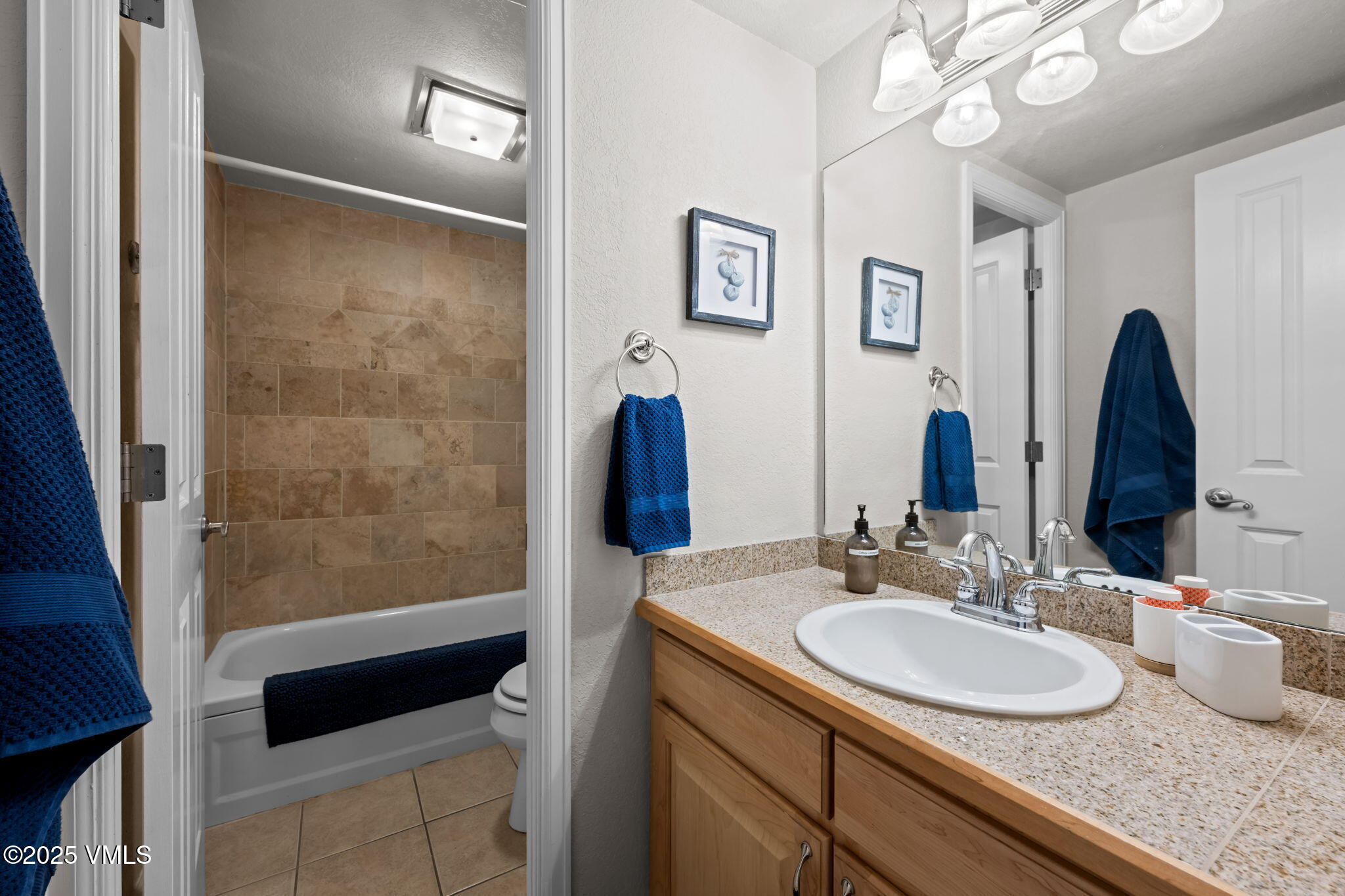 4580 Vail Racquet Club Drive, Unit 11 Vail, CO 81657 - Photo 17 of 41 34-web-or-mls-GAM_8698