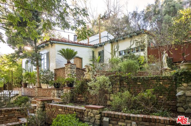 $2,495,000 | 8027 Willow Glen Road, Los Angeles, CA 90046