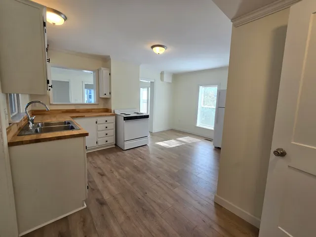 $194,500 | 64 Union Street, Hillsdale, MI 49242