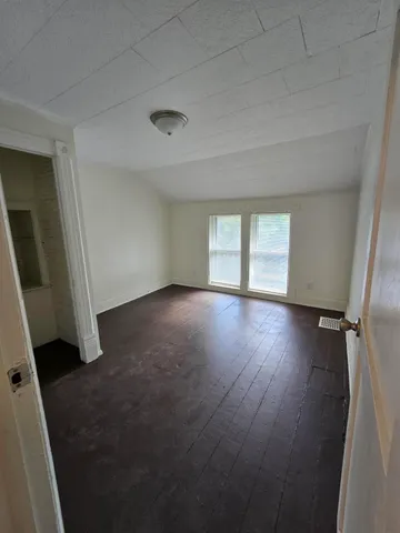 $194,500 | 64 Union Street, Hillsdale, MI 49242