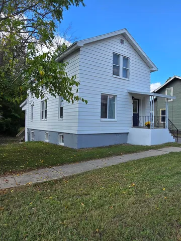 $194,500 | 64 Union Street, Hillsdale, MI 49242