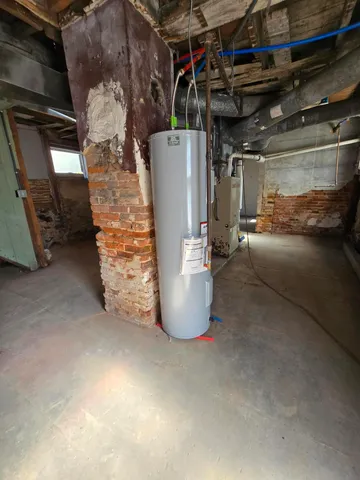 $194,500 | 64 Union Street, Hillsdale, MI 49242