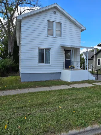 $189,500 | 64 Union Street, Hillsdale, MI 49242