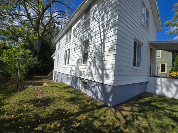 $194,500 | 64 Union Street, Hillsdale, MI 49242