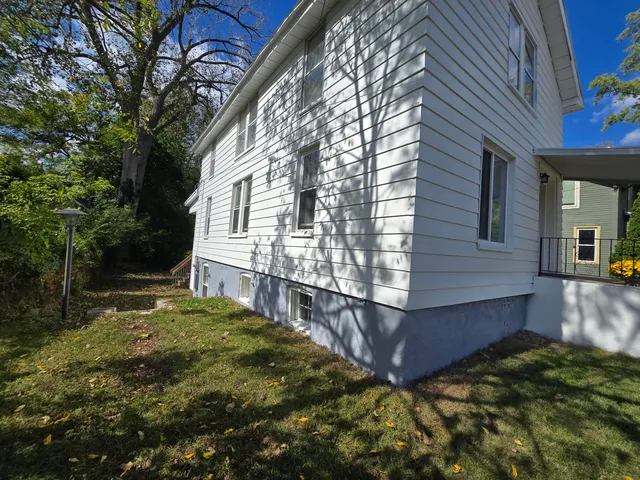 $194,500 | 64 Union Street, Hillsdale, MI 49242