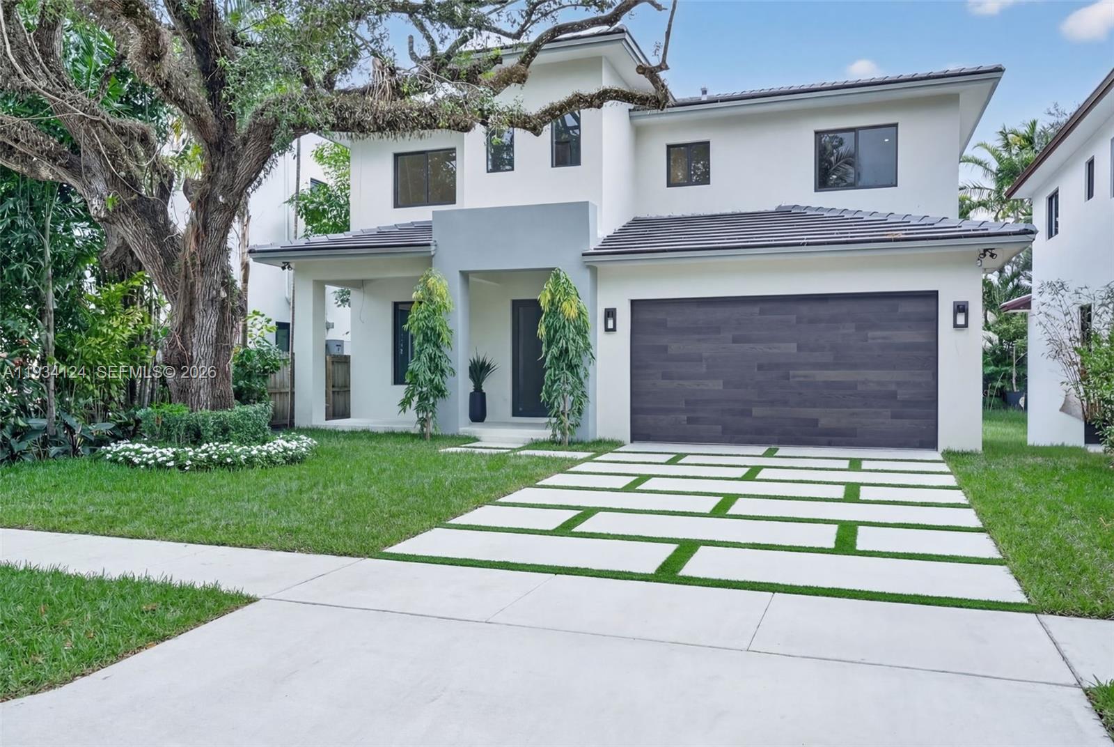 7222 Southwest 52nd Court Miami, FL 33143 - Photo 2 of 21