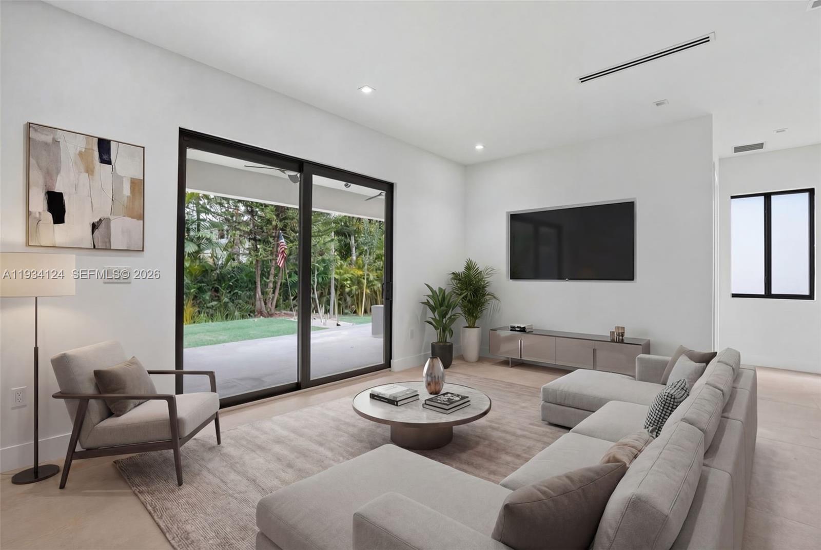 7222 Southwest 52nd Court Miami, FL 33143 - Photo 7 of 21