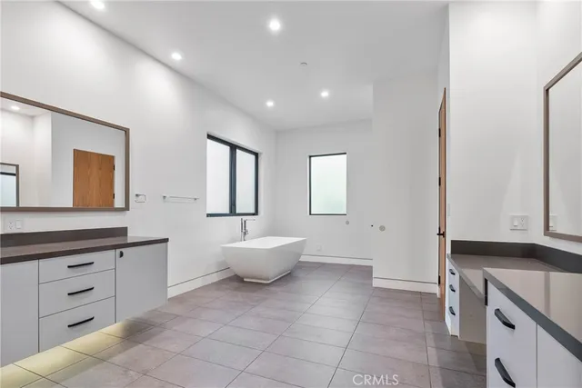 $7,377,777 | 4653 Vanalden Avenue, Tarzana, CA 91356