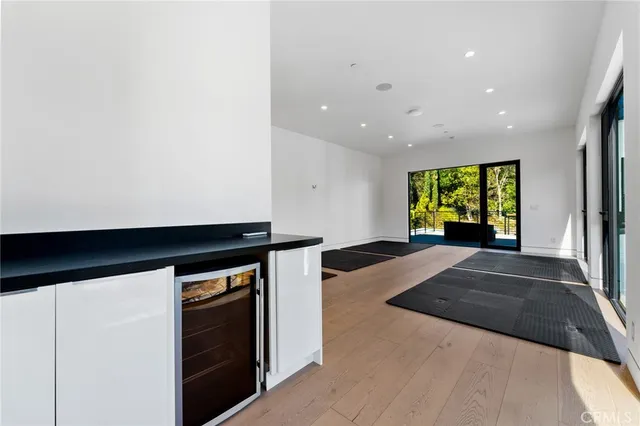 $7,377,777 | 4653 Vanalden Avenue, Tarzana, CA 91356