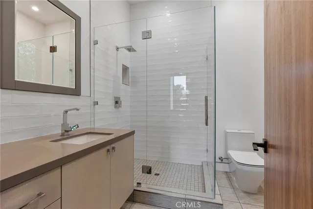 $7,377,777 | 4653 Vanalden Avenue, Tarzana, CA 91356