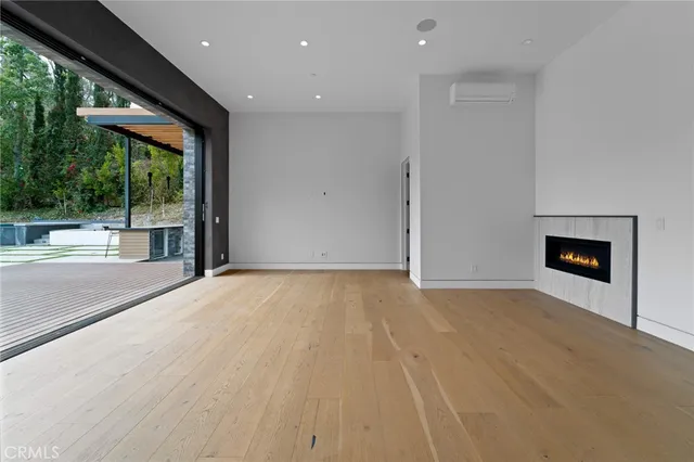 $7,377,777 | 4653 Vanalden Avenue, Tarzana, CA 91356